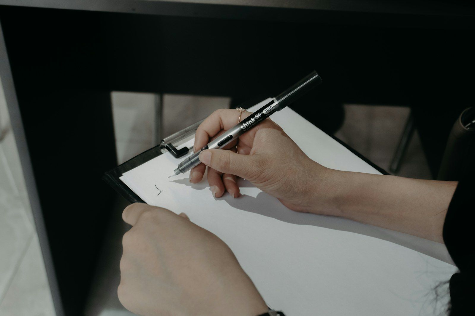 Signing for a secure package handoff